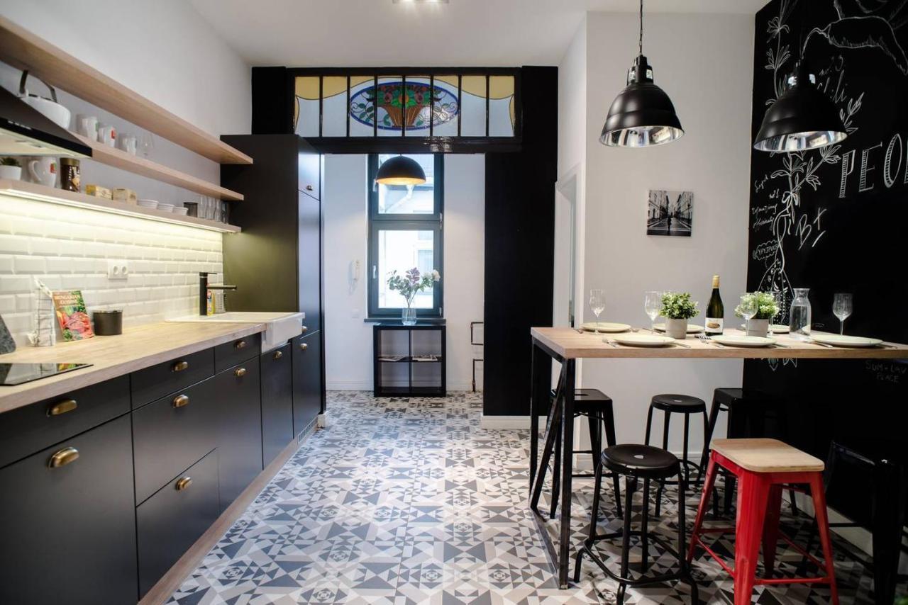 Stunning New Central Home Near Basilica Будапеща Екстериор снимка